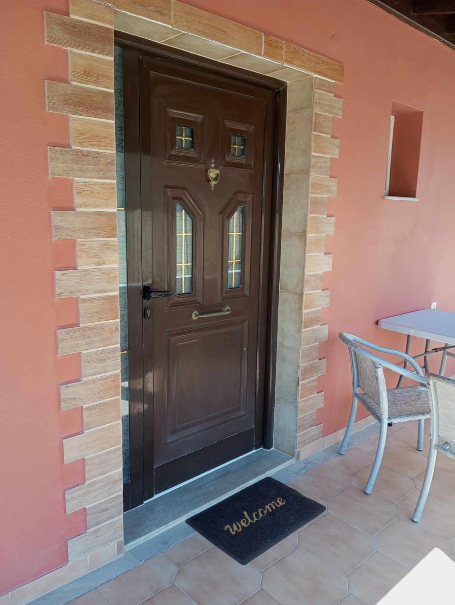 Gerekos Studios And Apartments Agios Georgios  Luaran gambar