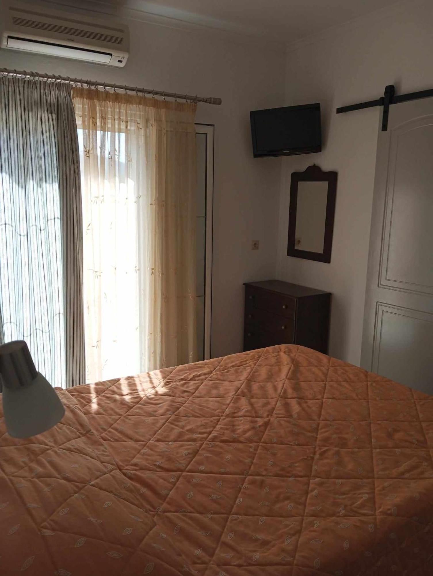 Gerekos Studios And Apartments Agios Georgios  Luaran gambar