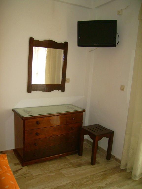 Gerekos Studios And Apartments Agios Georgios  Luaran gambar